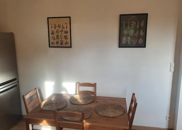 Du Champ De L'epine Périers-en-Auge